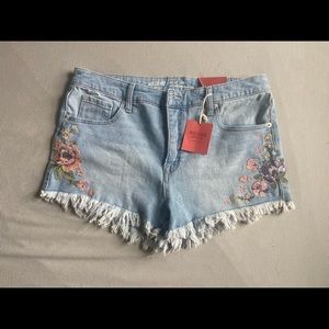 Missimo NWT high rise embroidered denim shorts